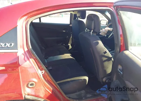 2014 Chrysler 200 Touring z USA, uszkodzony, nr VIN 1C3CCBBG1EN192411